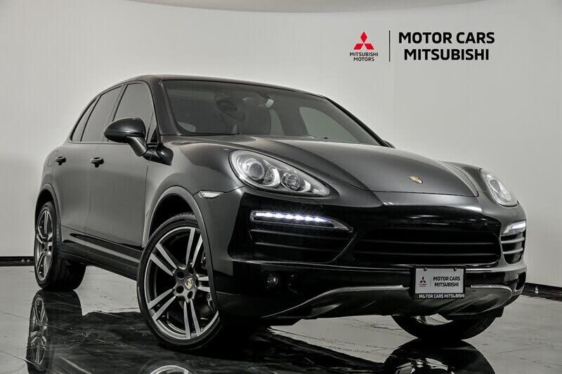 2011 PORSCHE Cayenne