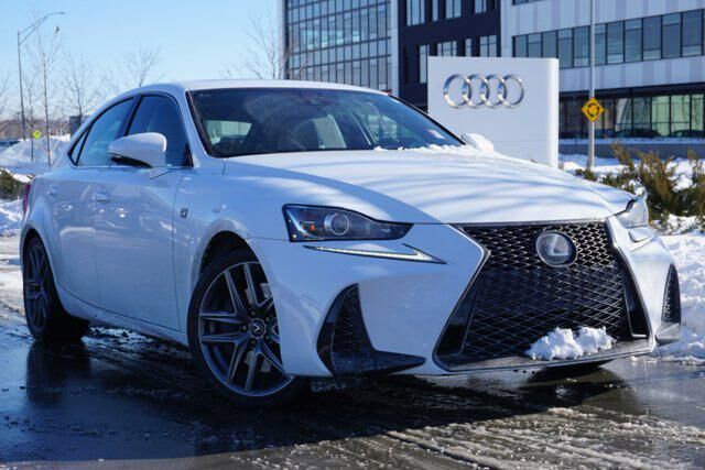 2019 LEXUS IS