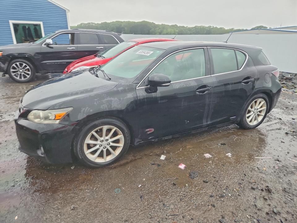 2013 LEXUS CT