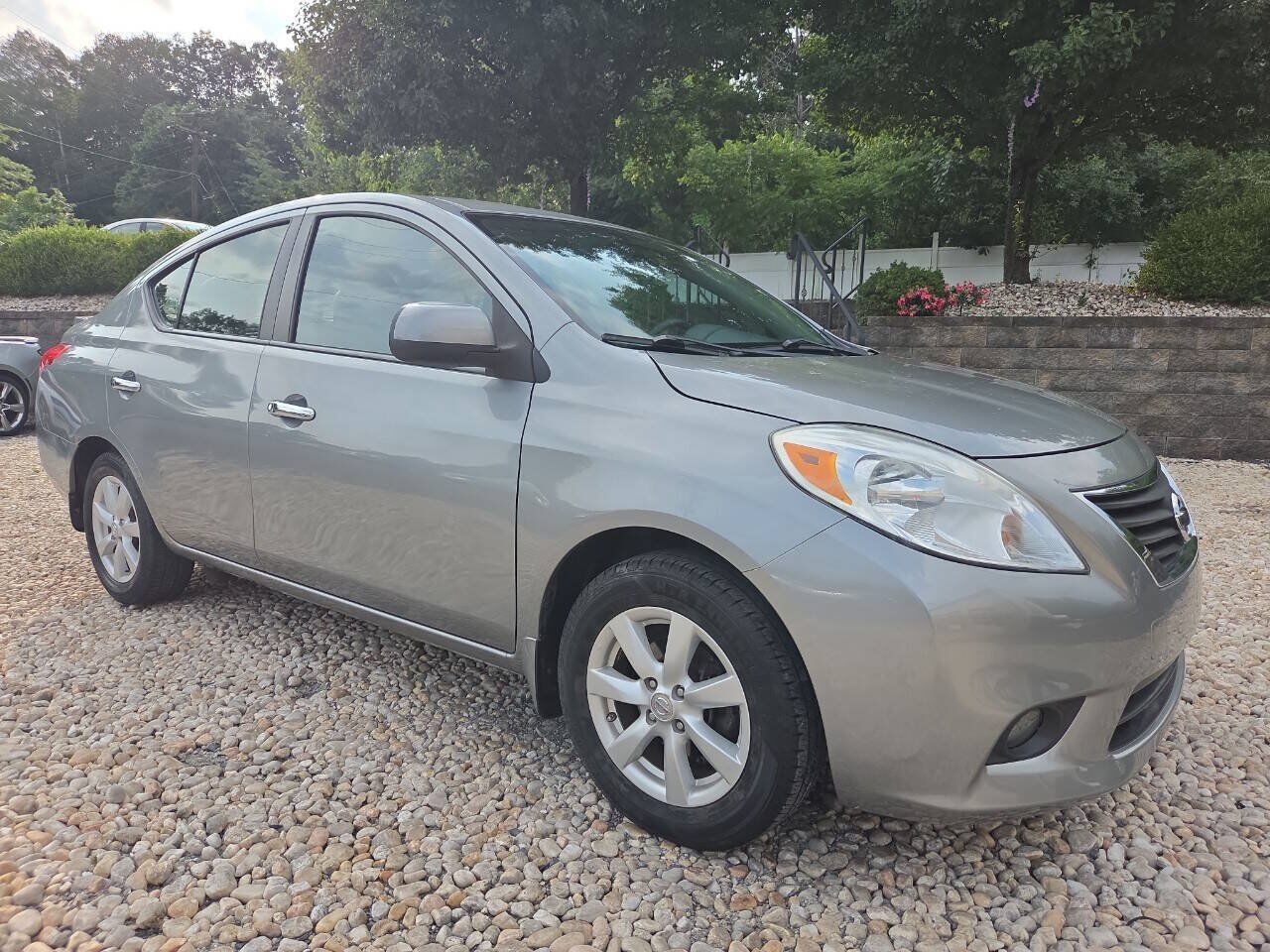 2013 NISSAN Versa