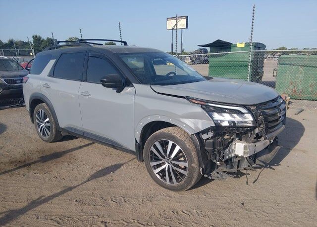 2024 NISSAN Pathfinder