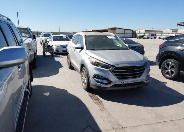 2016 HYUNDAI Tucson