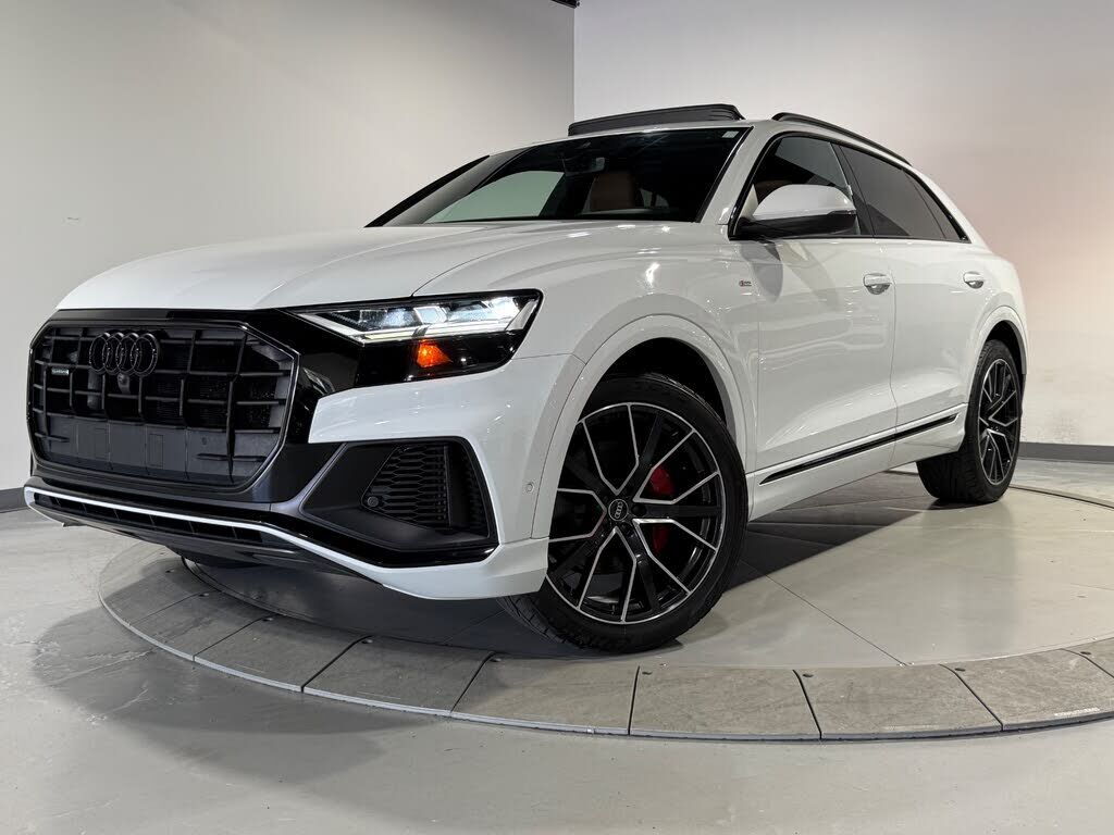 2021 AUDI Q8