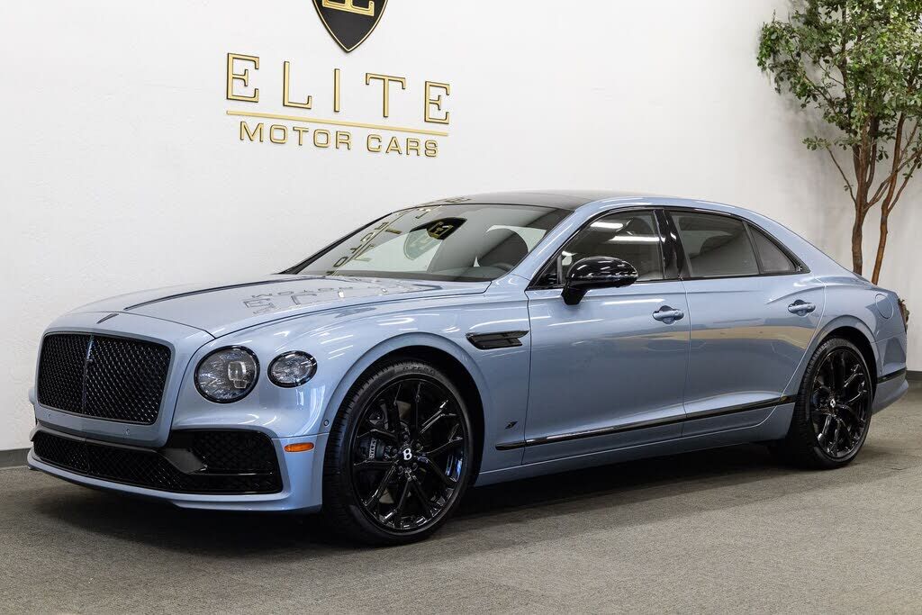 2024 BENTLEY Flying Spur