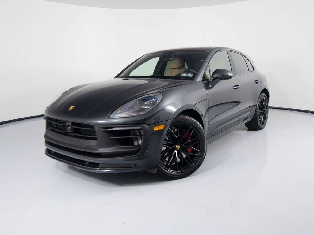 2024 PORSCHE Macan