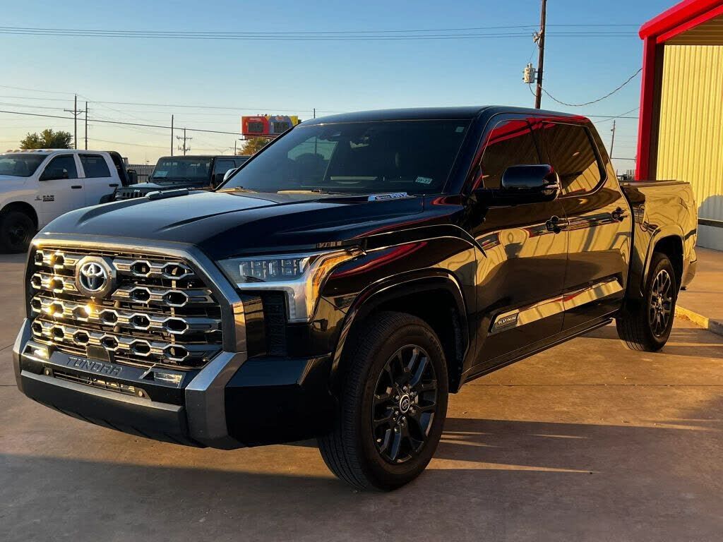 2022 TOYOTA Tundra