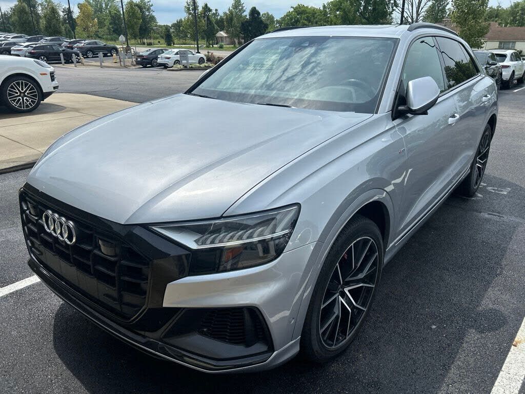 2021 AUDI Q8