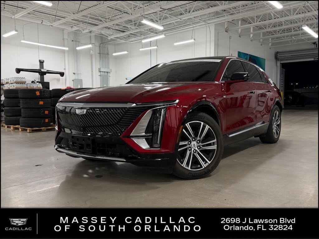 2024 CADILLAC Lyriq
