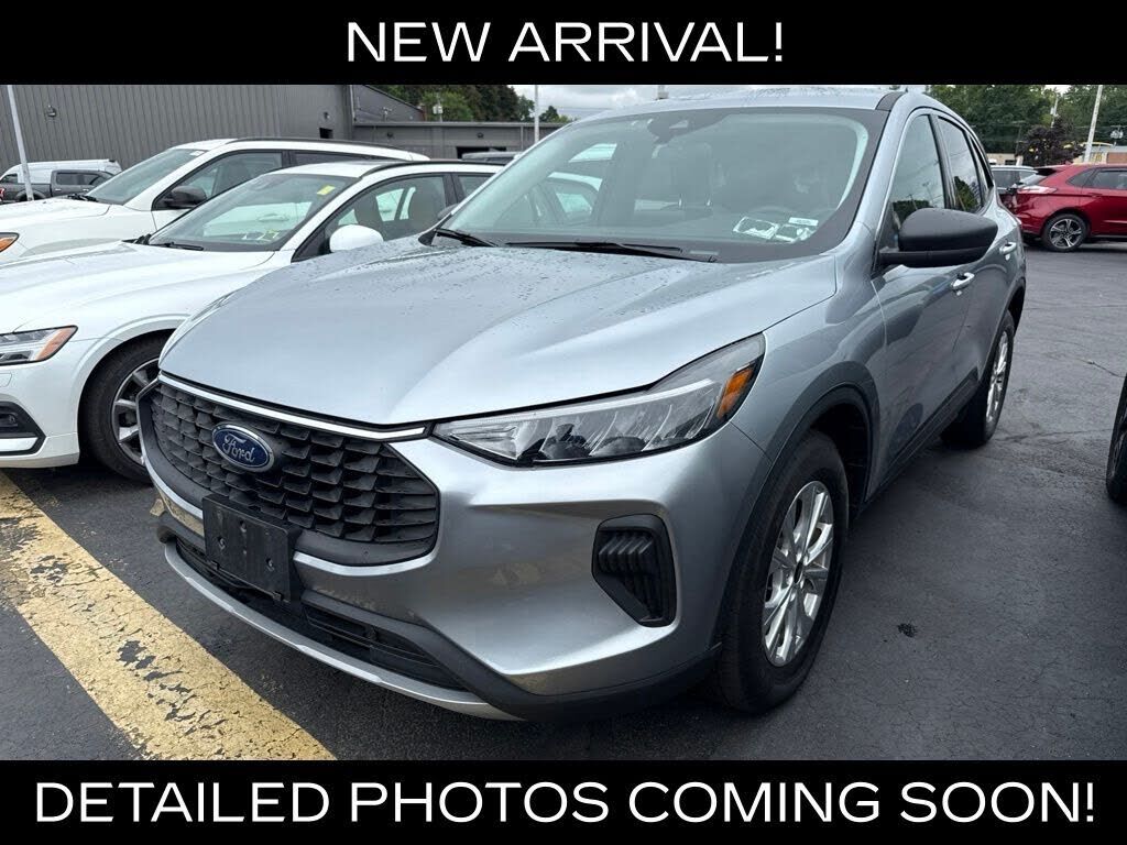 2023 FORD Escape