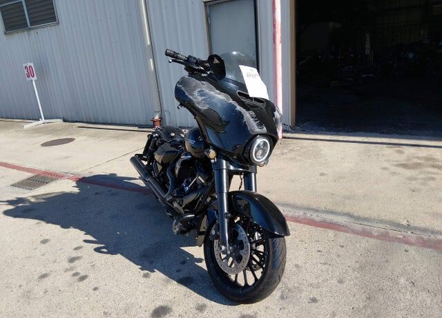 2018 HARLEY DAVIDSON FLHXS / Street Glide Special