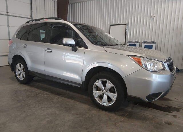 2016 SUBARU Forester