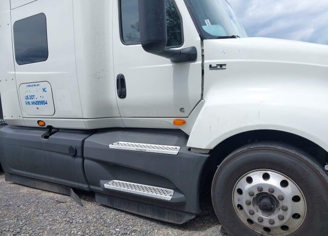 2021 INTERNATIONAL LT625