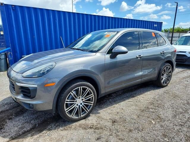 2016 PORSCHE Cayenne