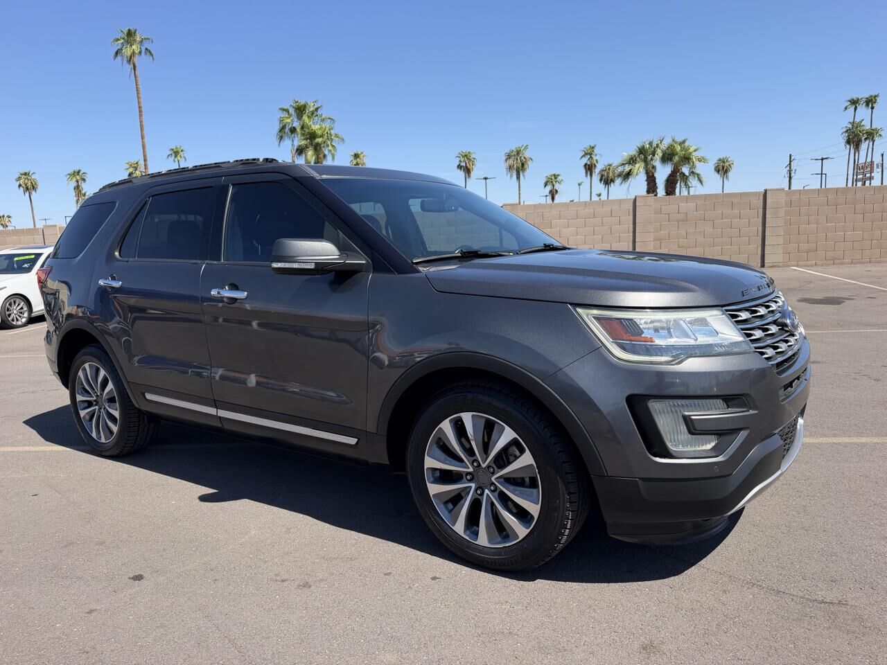 2017 FORD Explorer