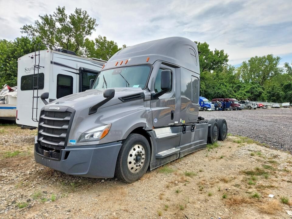 2022 FREIGHTLINER New Cascadia 126" Sleepercab
