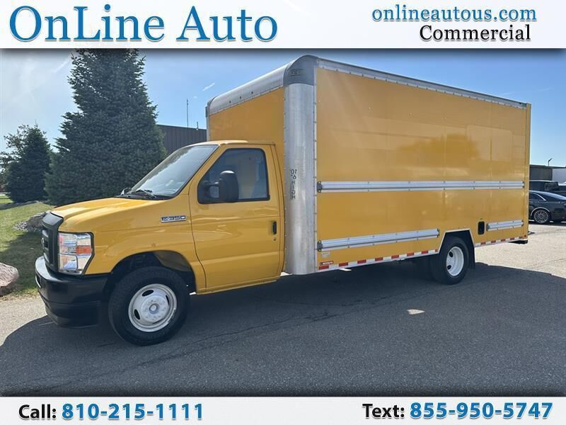 2022 FORD E-350