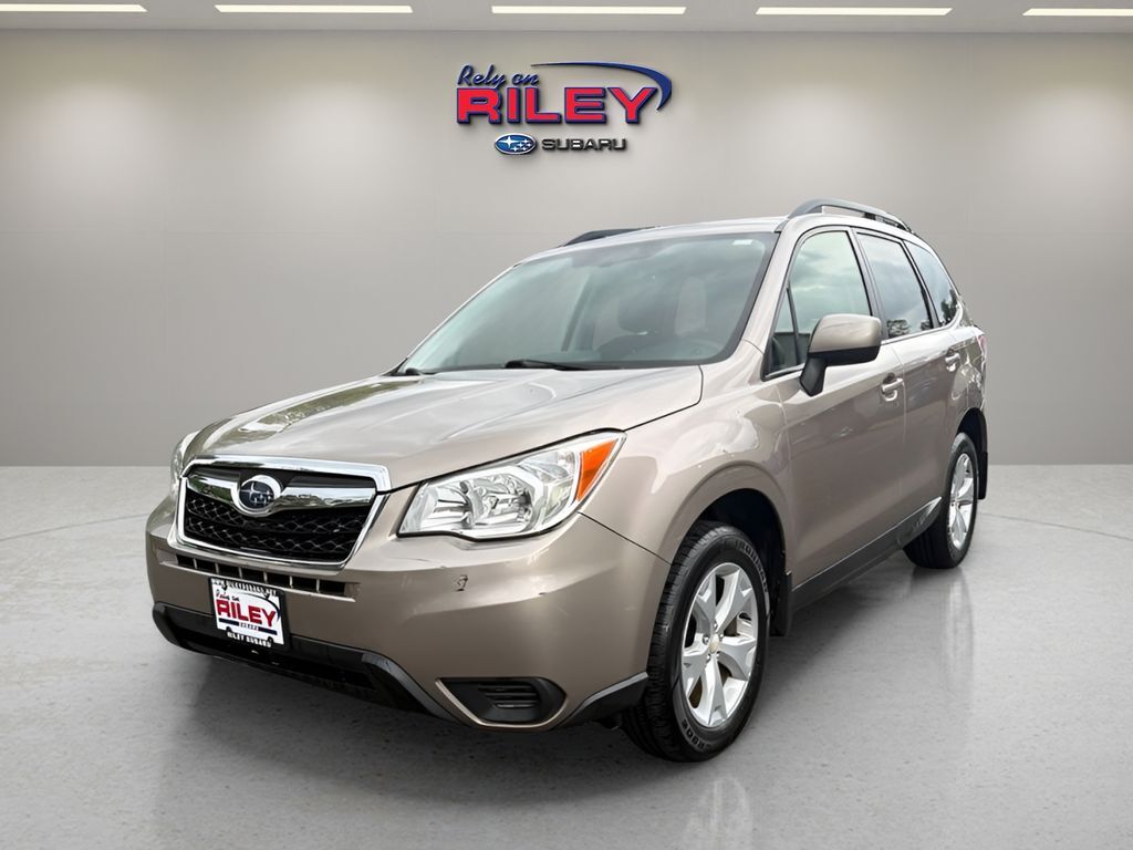 2016 SUBARU Forester