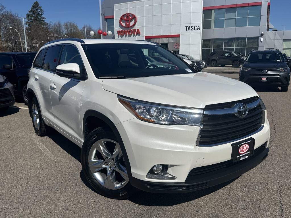2015 TOYOTA Highlander