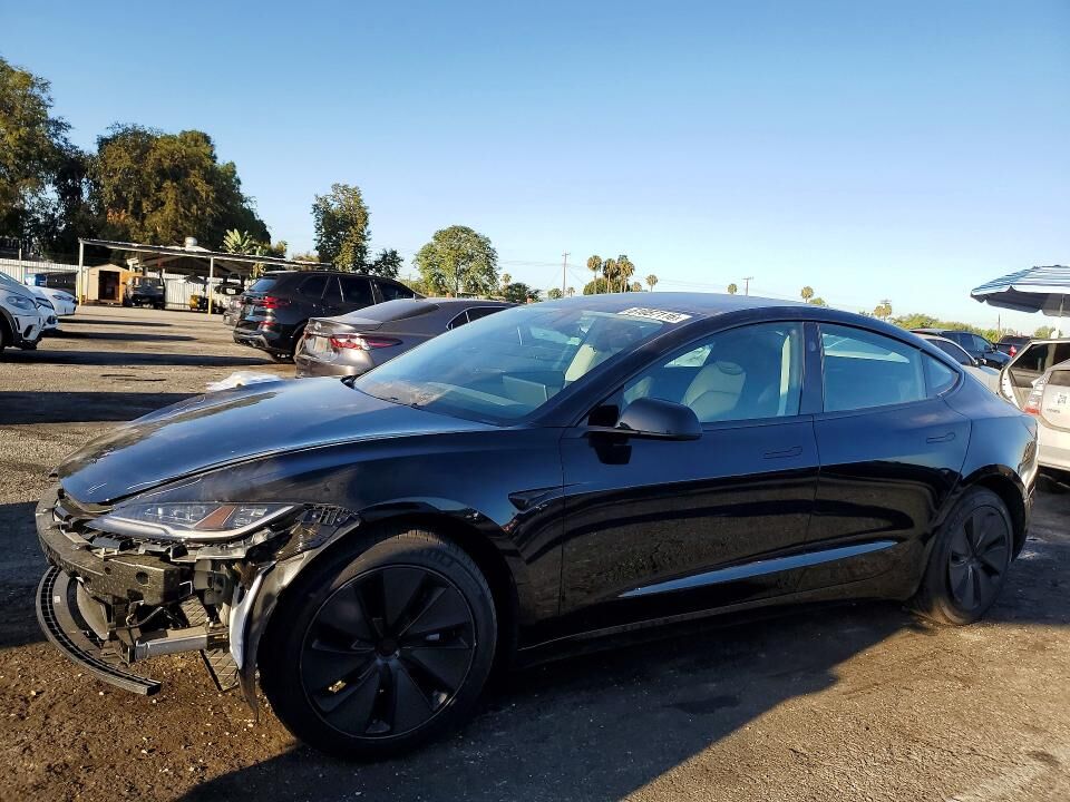 2026 TESLA Model 3