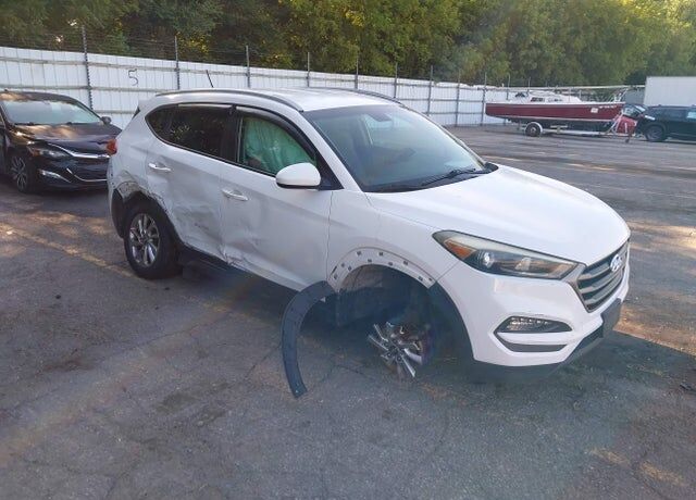 2016 HYUNDAI Tucson