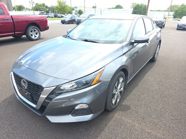 2022 NISSAN Altima