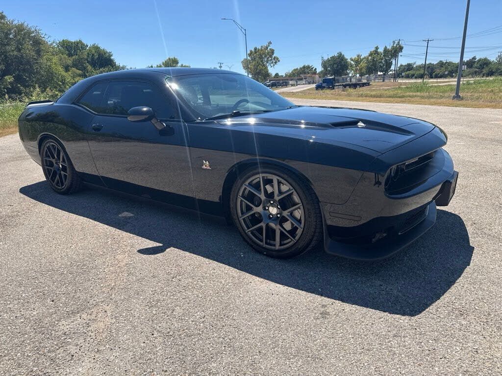 2016 DODGE Challenger