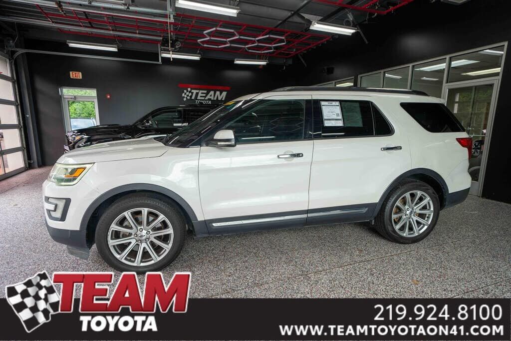 2016 FORD Explorer