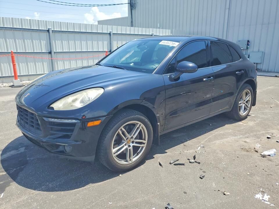 2017 PORSCHE Macan