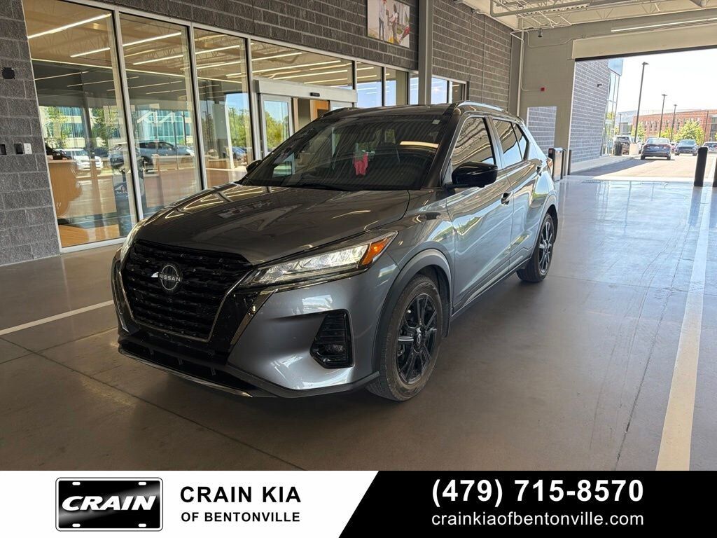 2022 NISSAN Kicks