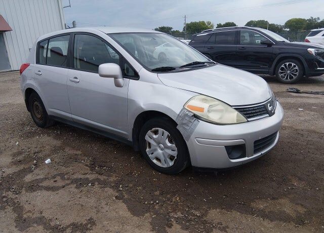 2012 NISSAN Versa