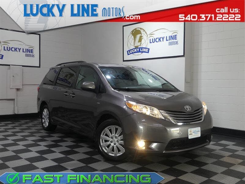 2017 TOYOTA Sienna
