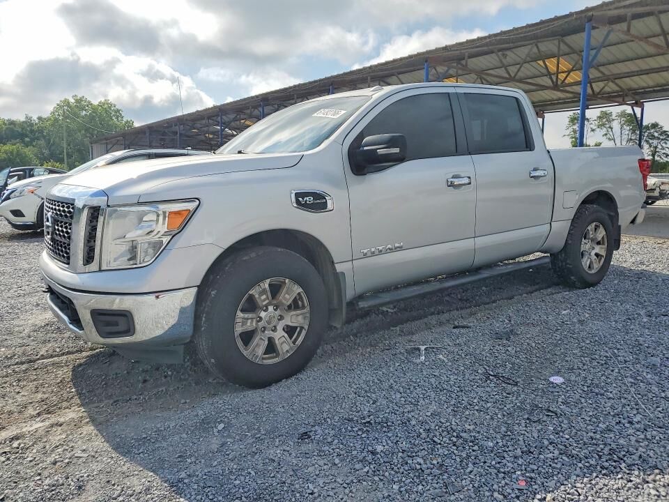 2017 NISSAN Titan