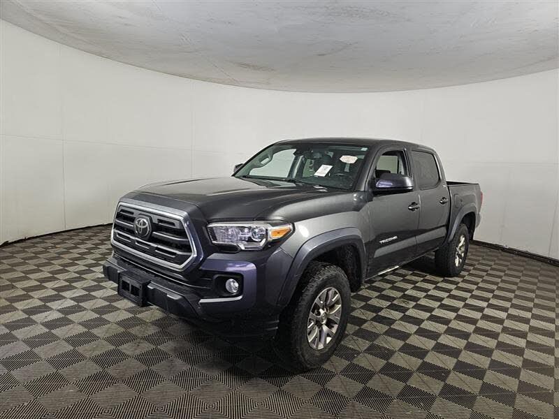 2018 TOYOTA Tacoma