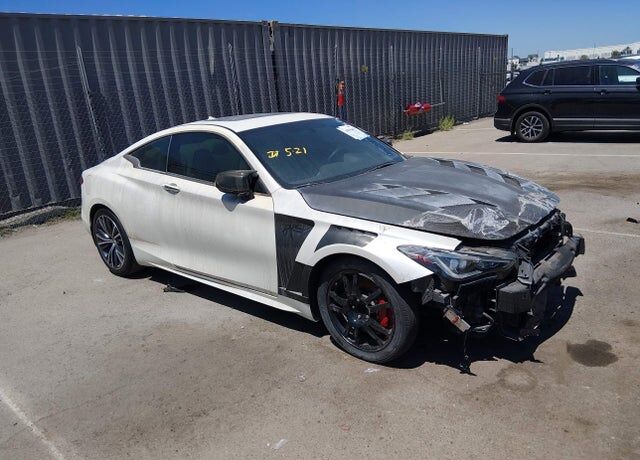 2017 INFINITI Q60