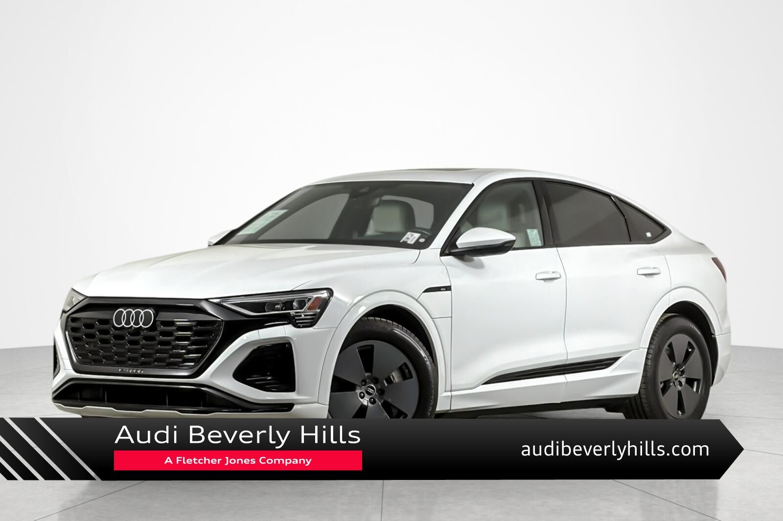 2024 AUDI Q8