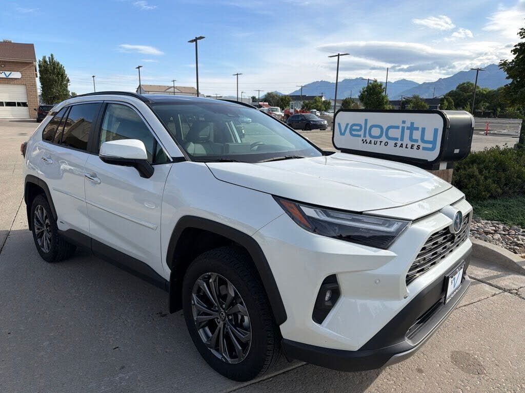 2022 TOYOTA RAV4