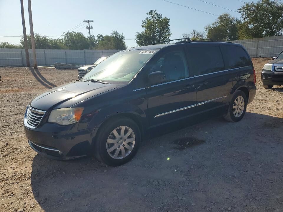 2014 CHRYSLER Town and Country