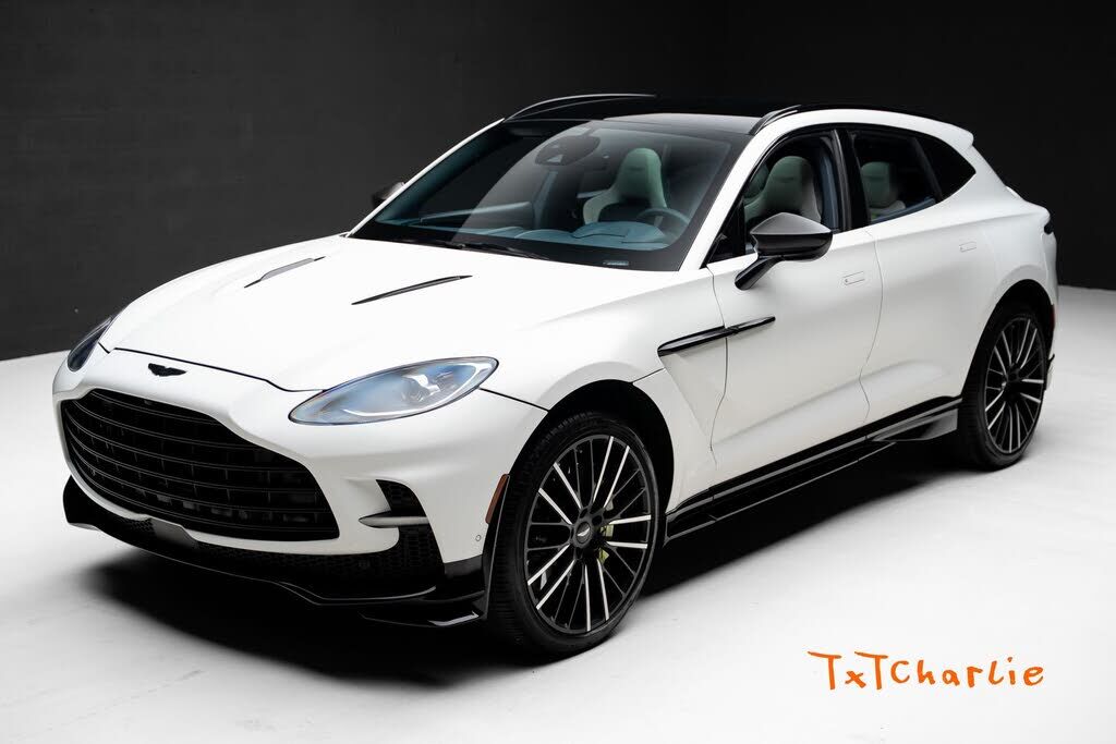 2023 ASTON MARTIN DBX