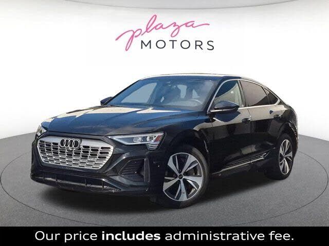 2024 AUDI Q8