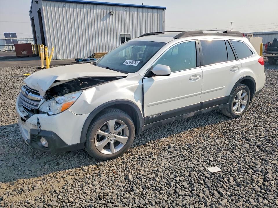 2014 SUBARU Outback
