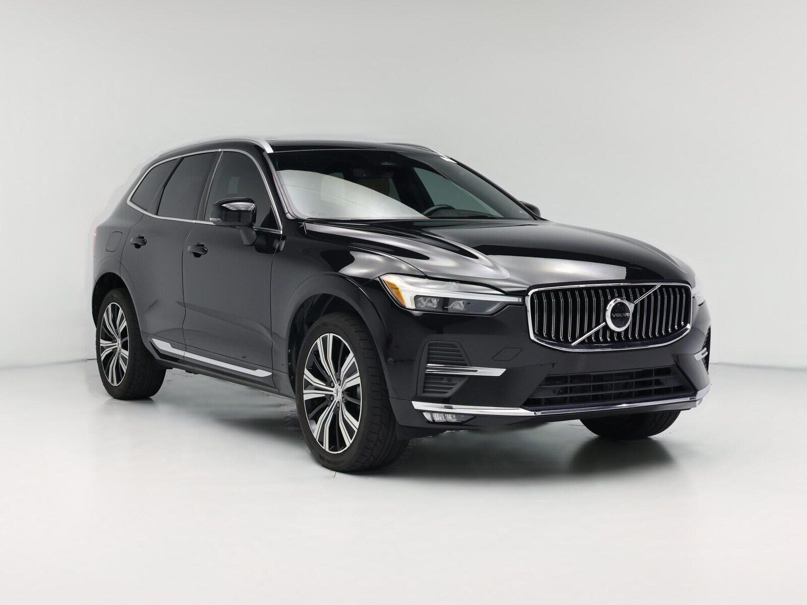 2022 VOLVO XC60