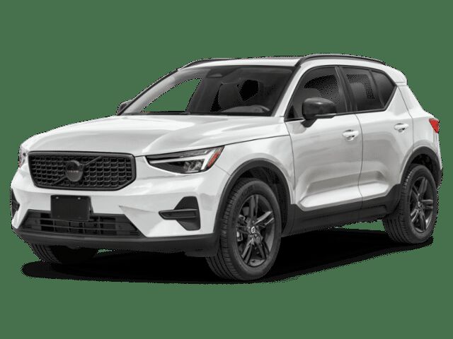2026 VOLVO XC40