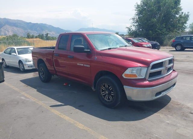 2012 DODGE Ram