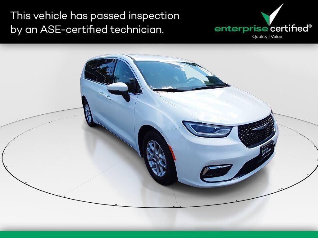 2023 CHRYSLER Pacifica