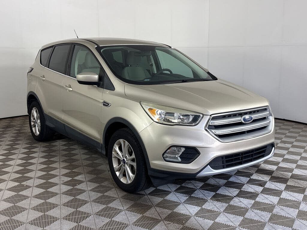 2017 FORD Escape