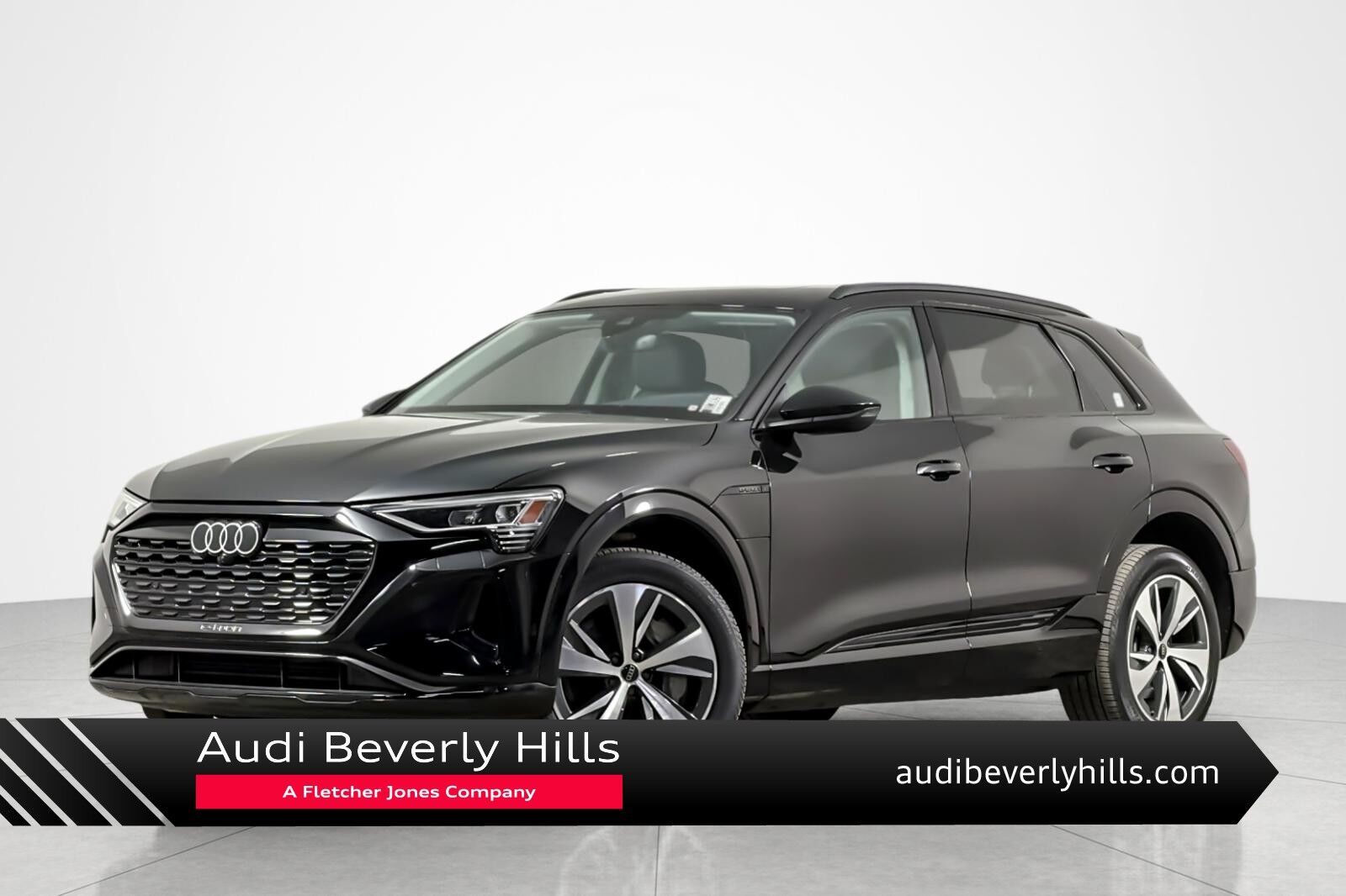 2024 AUDI Q8