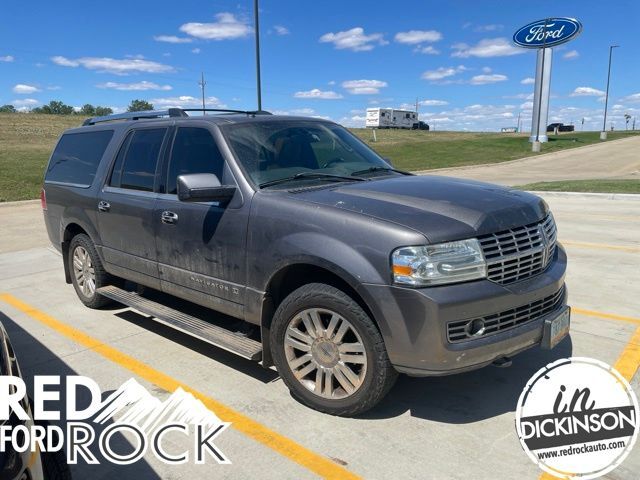 2013 LINCOLN Navigator