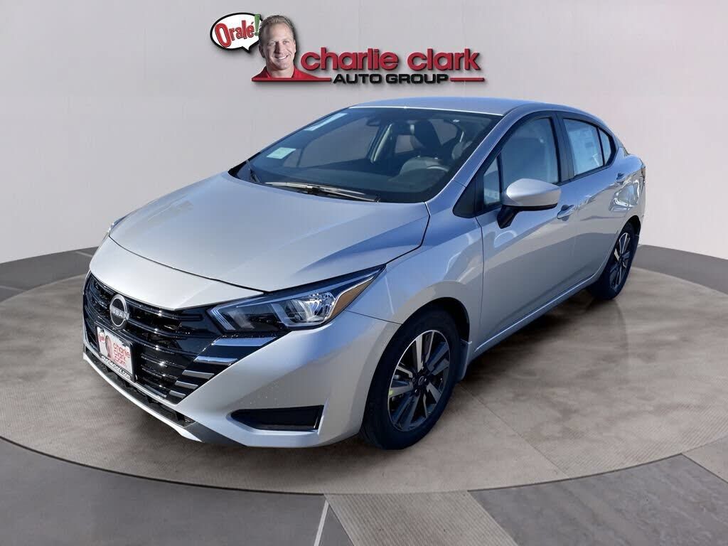 2024 NISSAN Versa