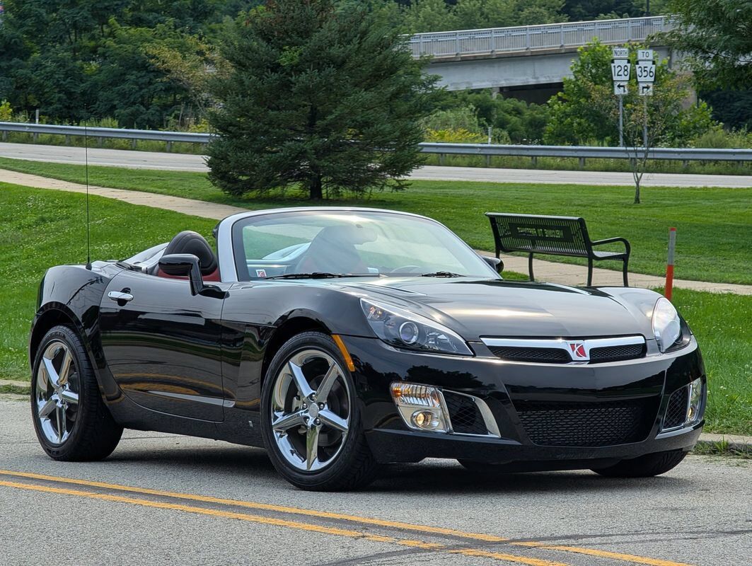 2009 SATURN Sky
