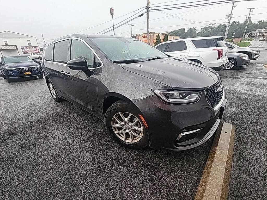 2023 CHRYSLER Pacifica